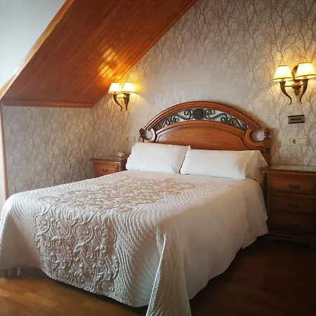 Hotel Playa Compostela 3*