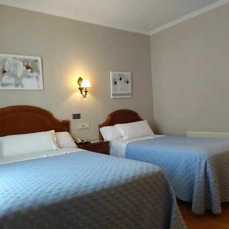 Playa Compostela Hotel 3*