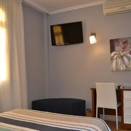 Hotel Playa Compostela 3*