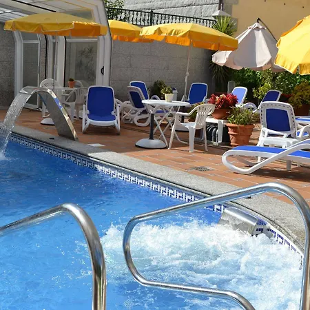 Hotel Playa Compostela 3*