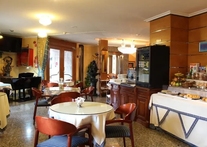 Playa Compostela Hotell 3*